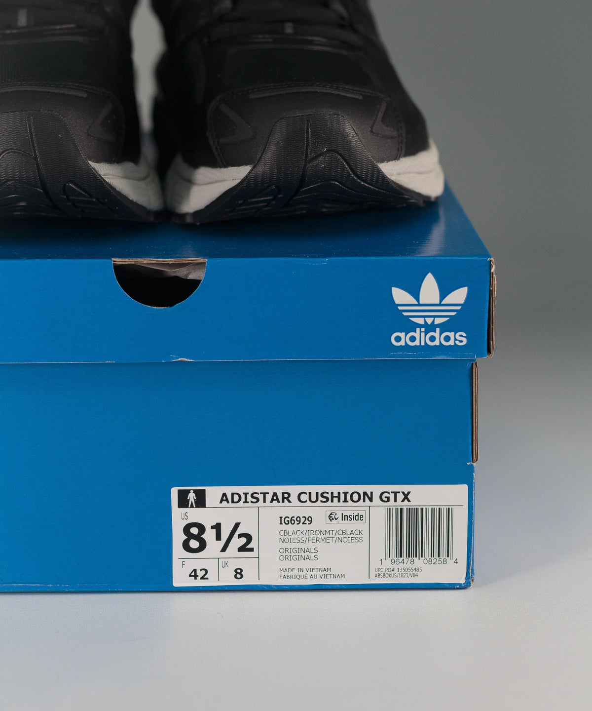 Adidas Adistar Cushion Gore-Tex & Cordura Core Black
