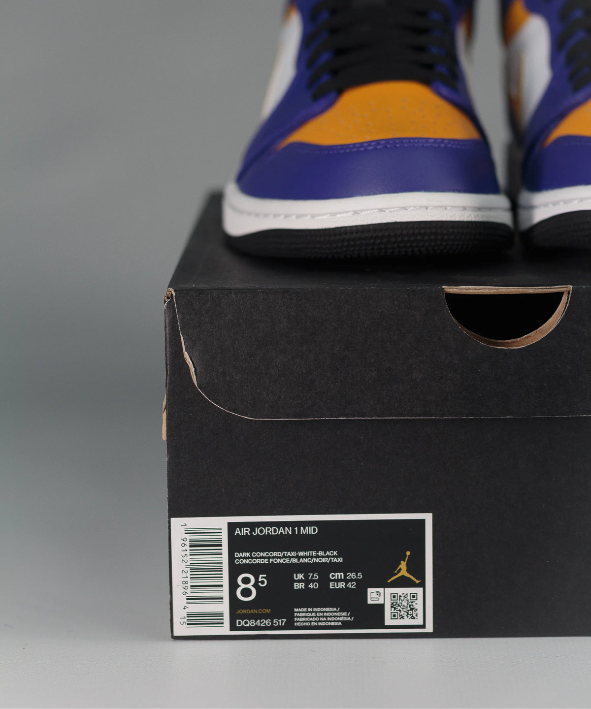 Nike Air Jordan 1 Mid Lakers