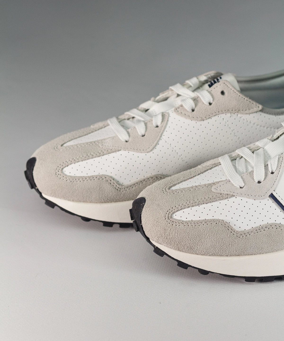 New Balance 327 Leather White & Grey