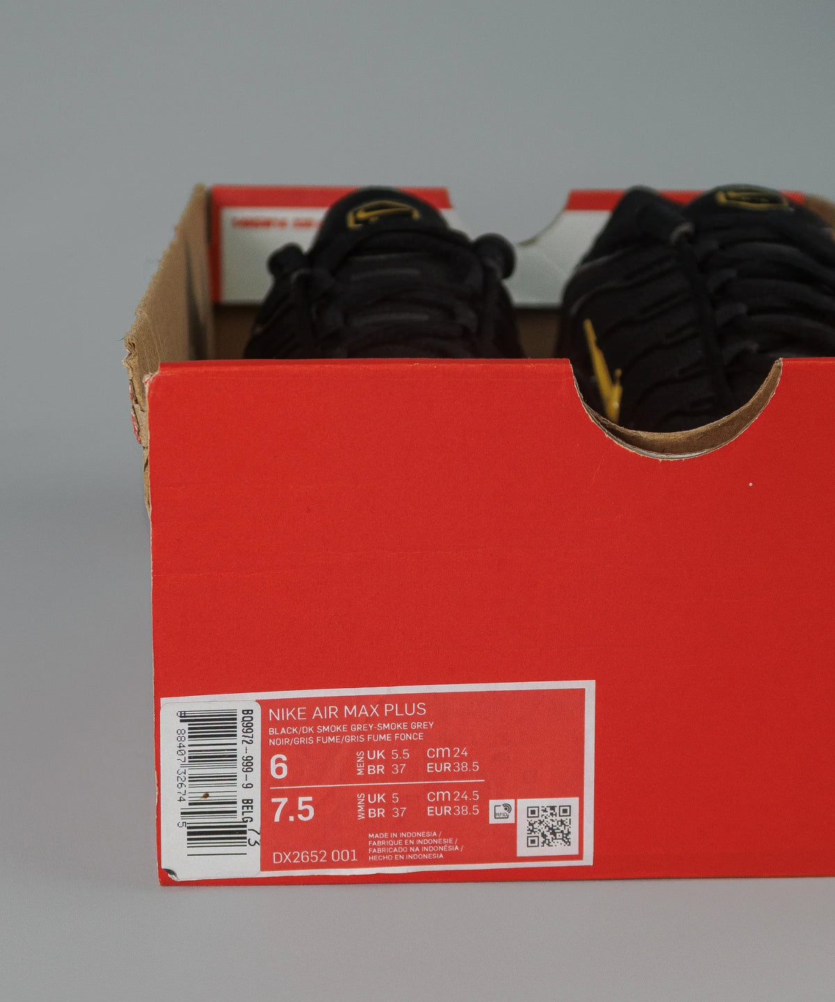 Nike Air Max TN Plus Triple Black & Gold