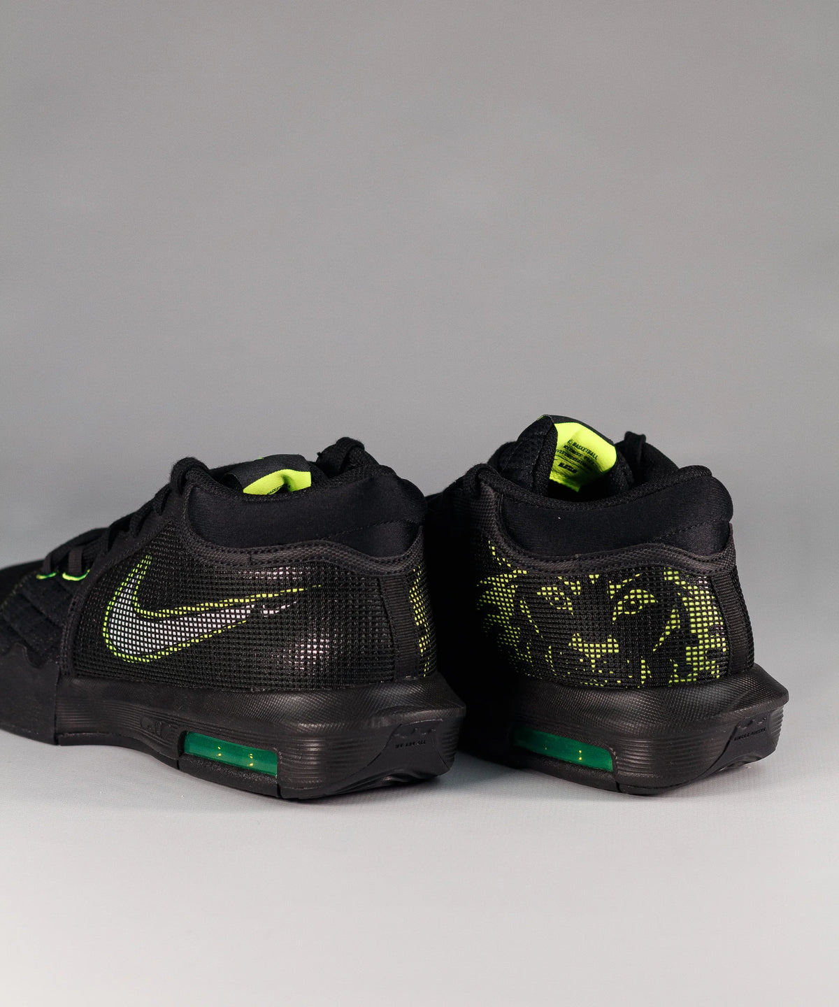 Nike Lebron Witness 8 VIII Black & Green