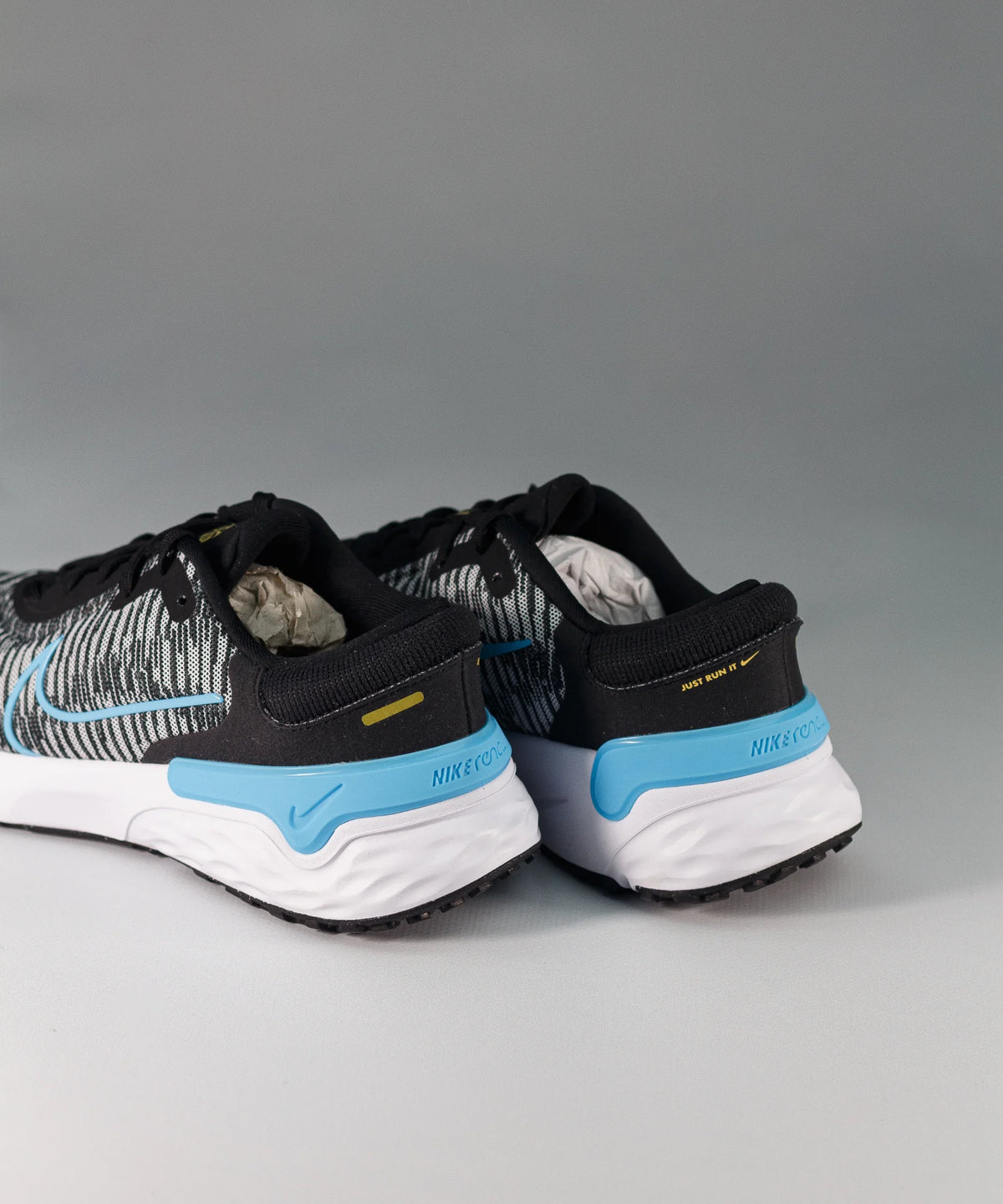 Nike Renew Run 4 Grey W