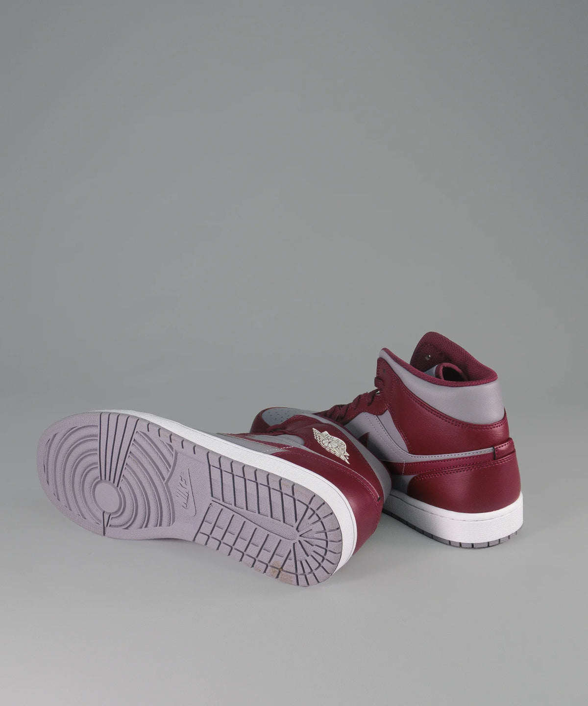 Nike Air Jordan 1 Mid Cherrywood Red