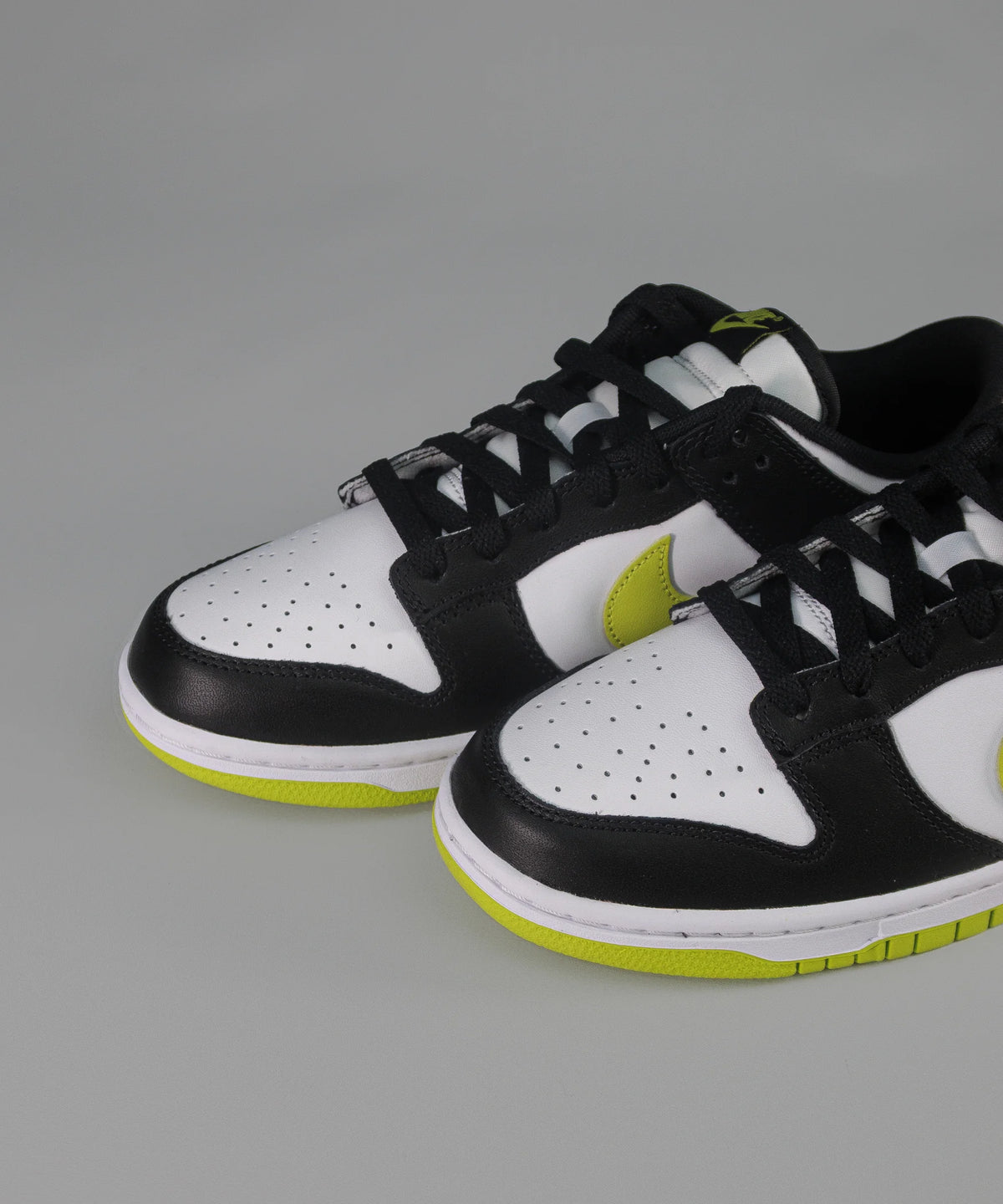 Nike Dunk Low Retro Cactus Green
