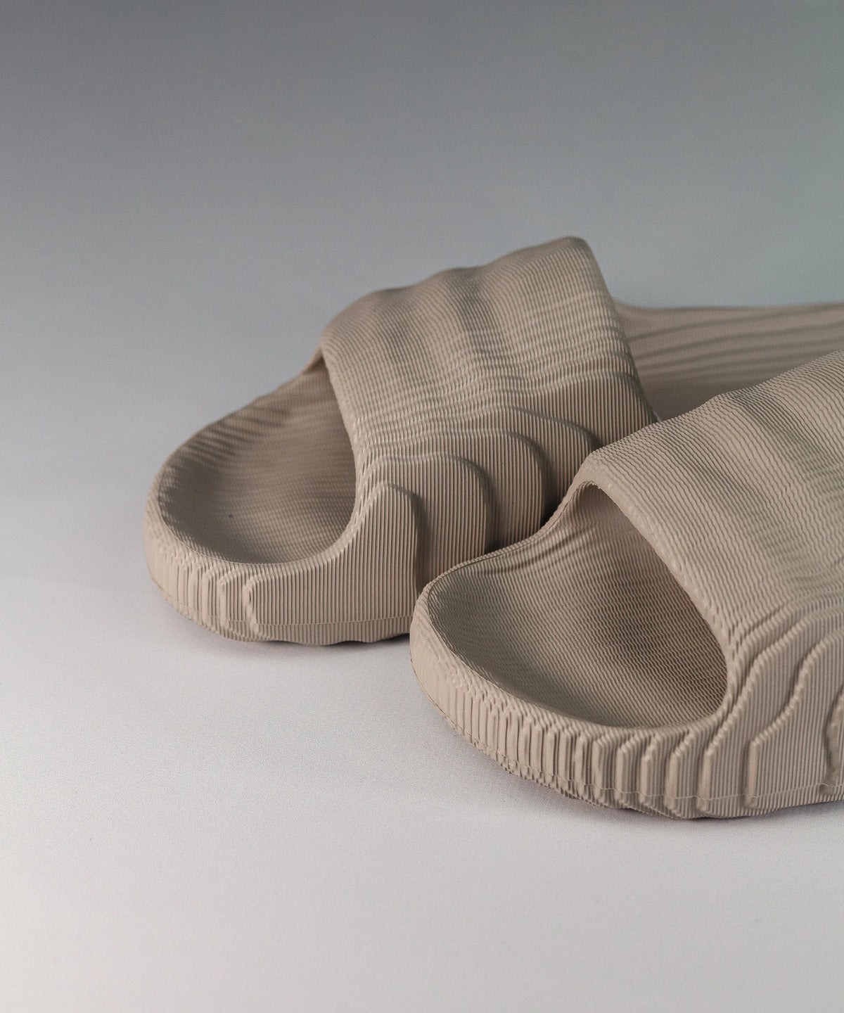 Тапочки Adidas Adilette 22 Slider Light Brown