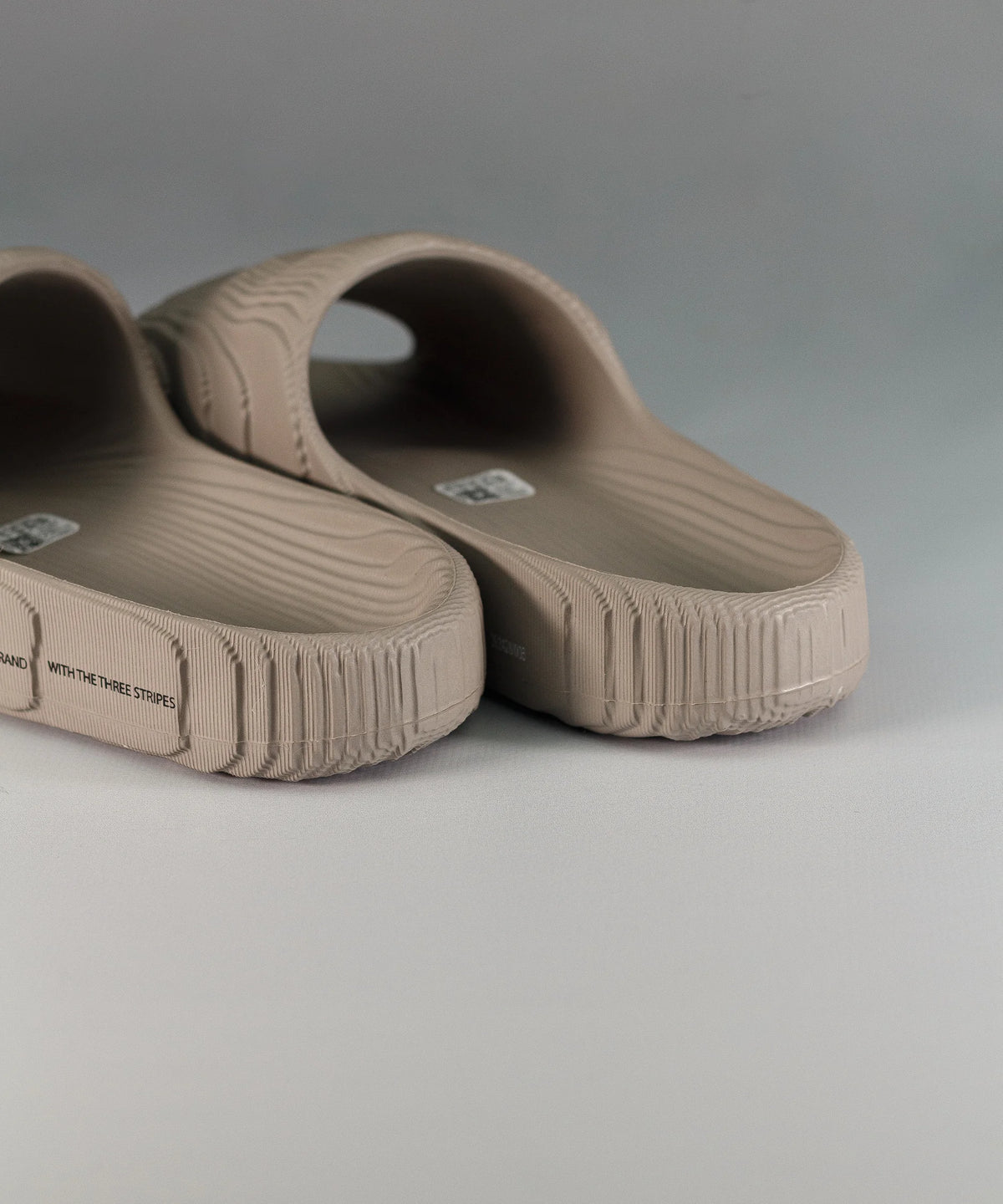 Тапочки Adidas Adilette 22 Slider Light Brown