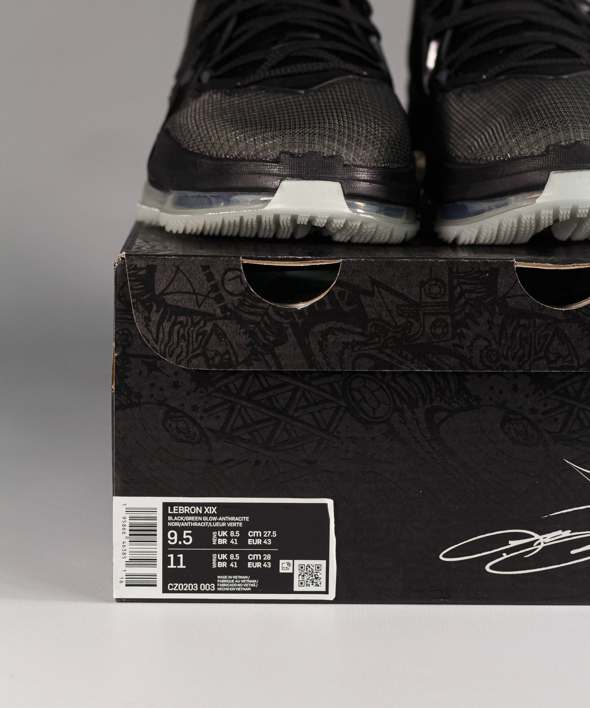 Nike Lebron XIX Black Green Glow
