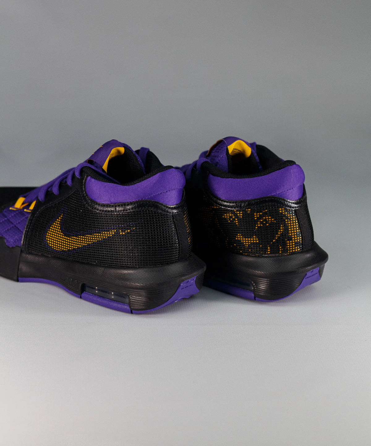 Nike Lebron Witness 8 VIII Black & Fiolet