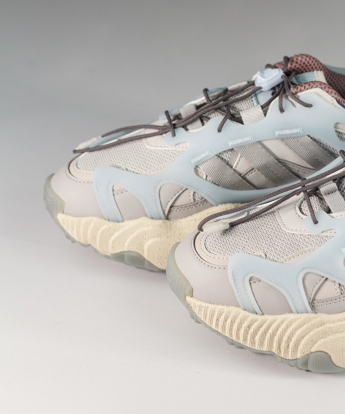 Adidas Roverend Adventure Grey