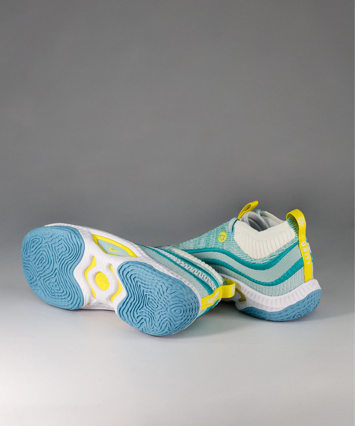 Nike Cosmic Unity 3 Low Jade Ice