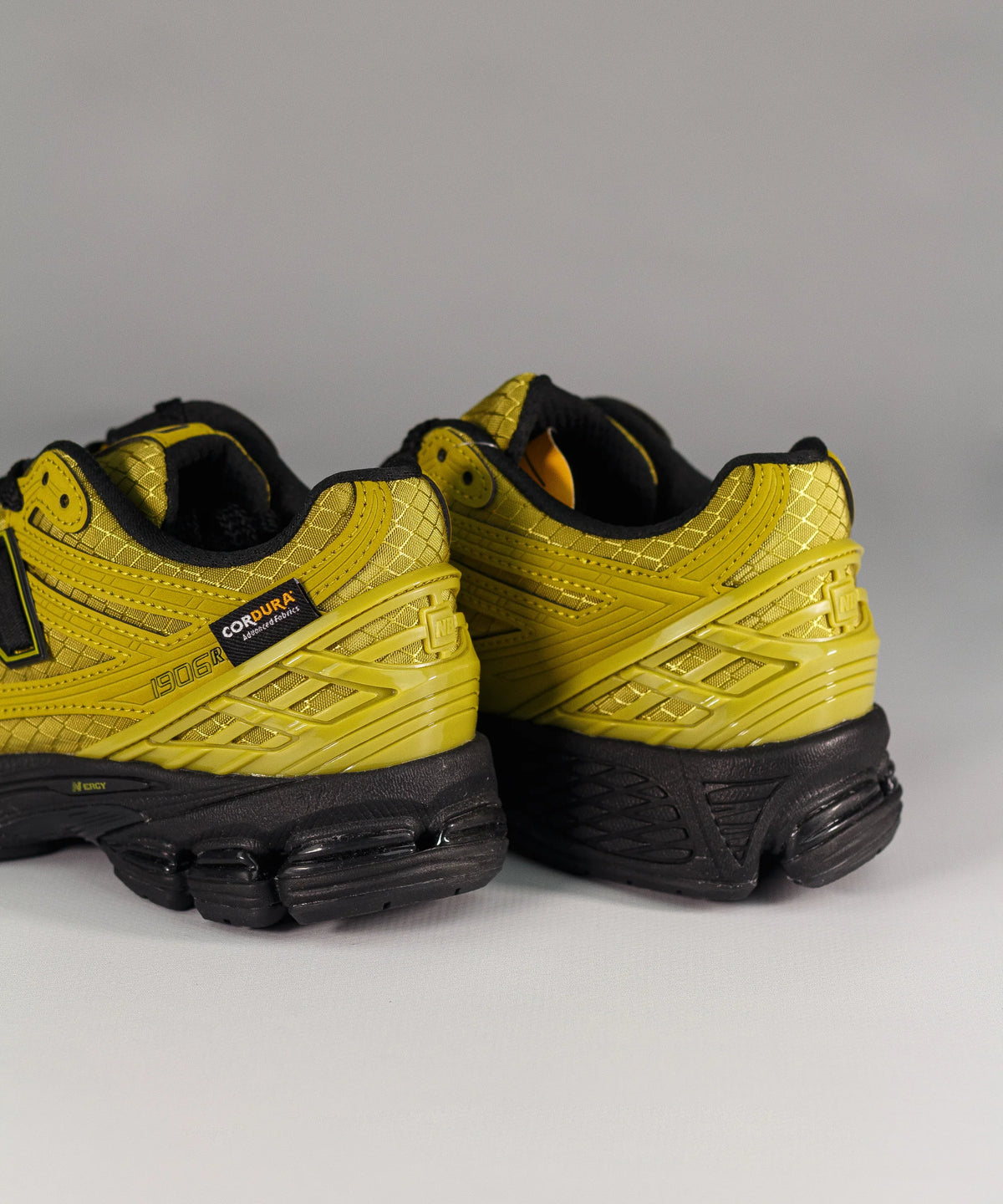New Balance 1906R Cordura Green Volt