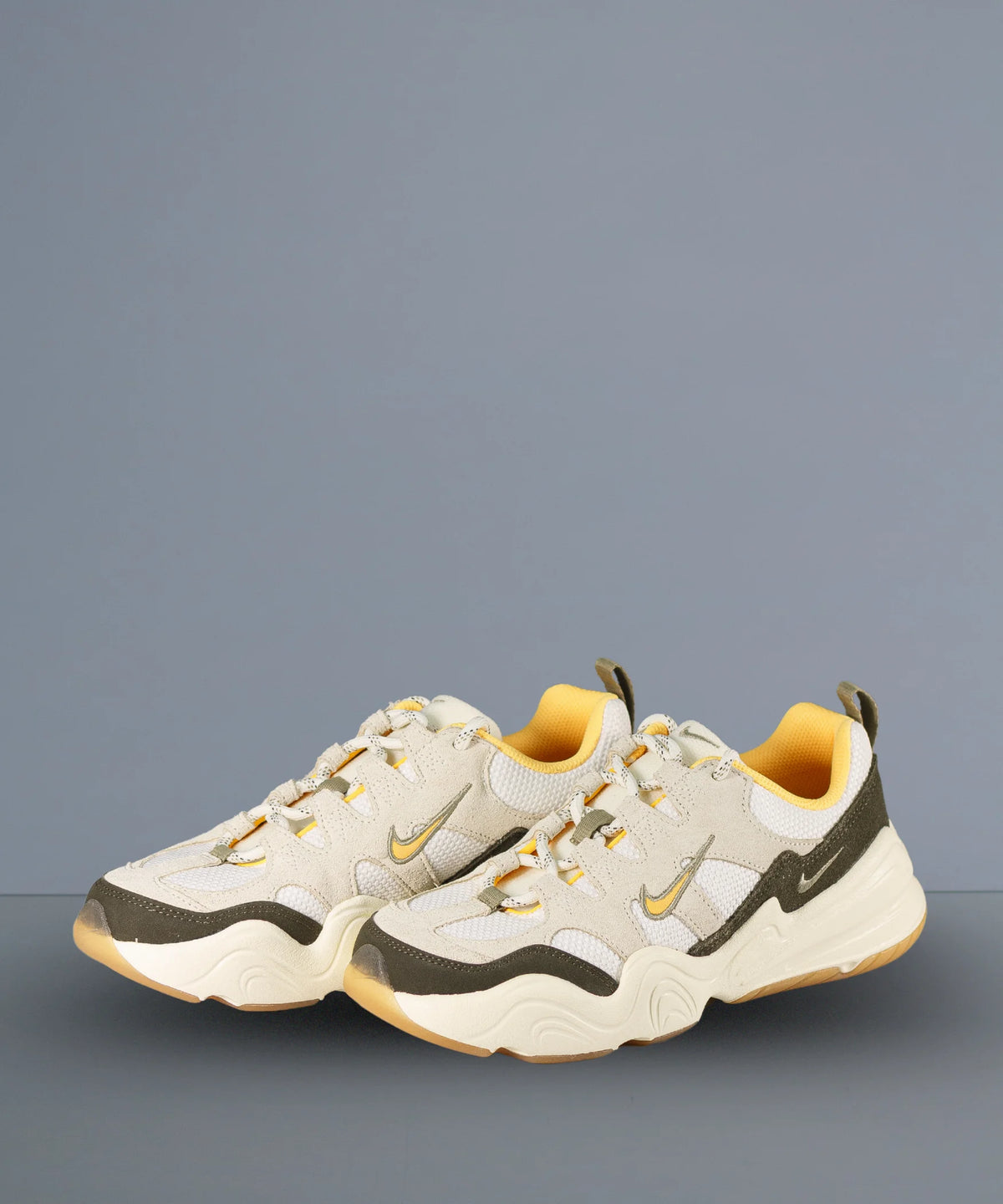 Nike Tech Hera Sail Khaki Wms