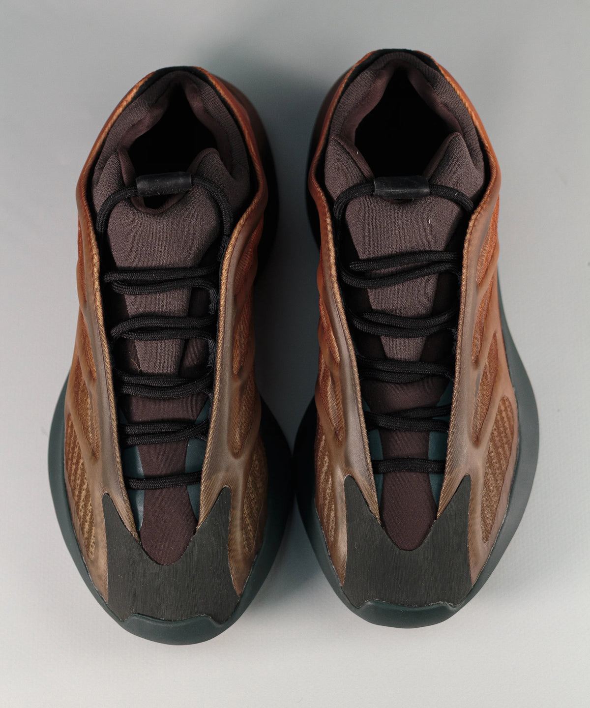 Adidas Yeezy 700 V3 Copper Fade