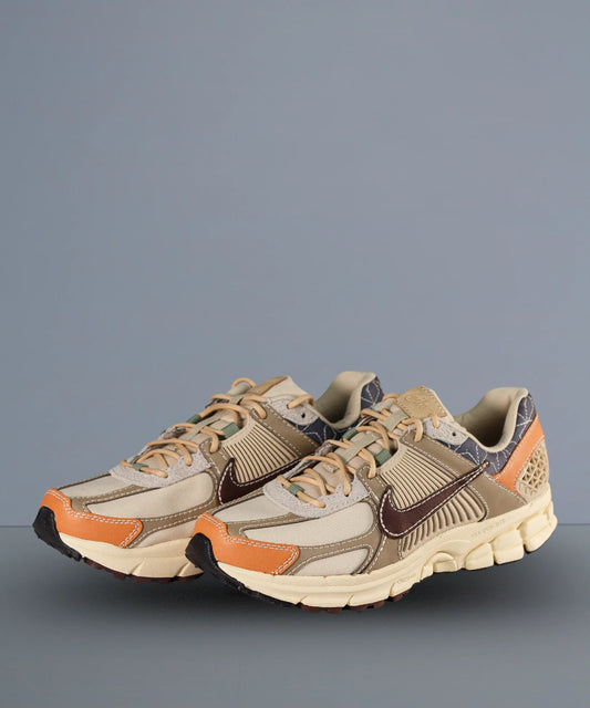 Nike Zoom Vomero 5 Sanddrift Earth Muslin