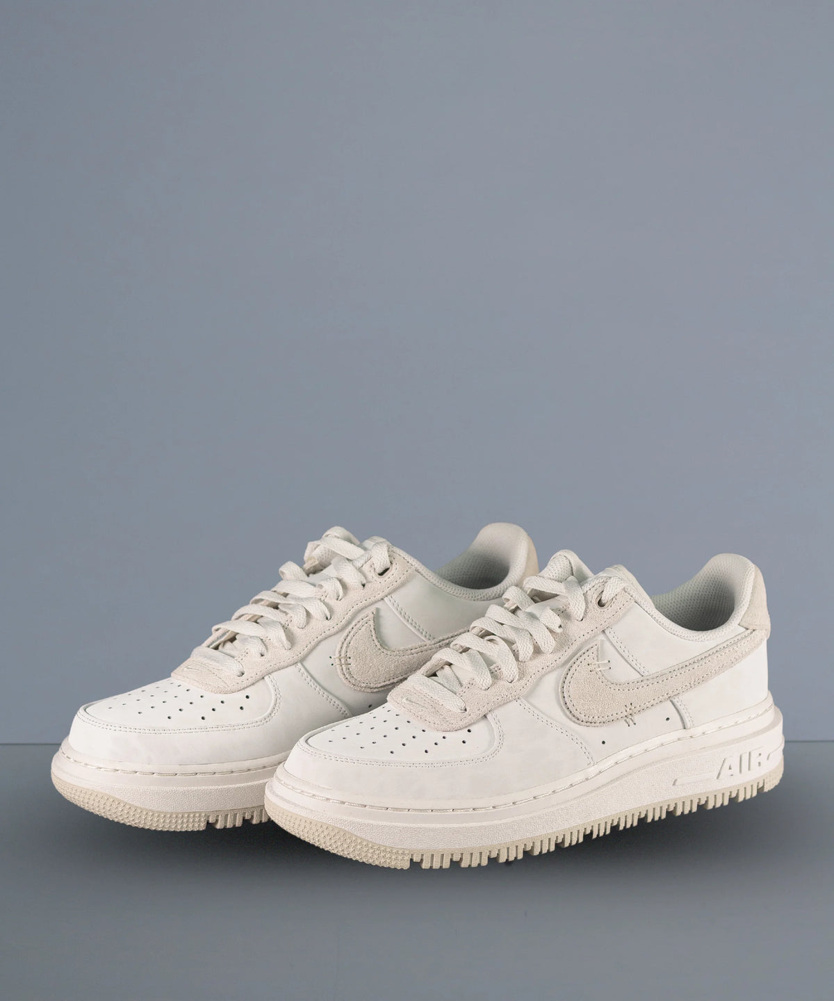 Nike Air Force 1 Luxe Summit White