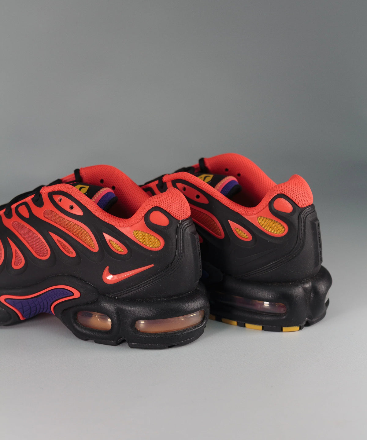 Nike Air Max TN Plus Drift Fire