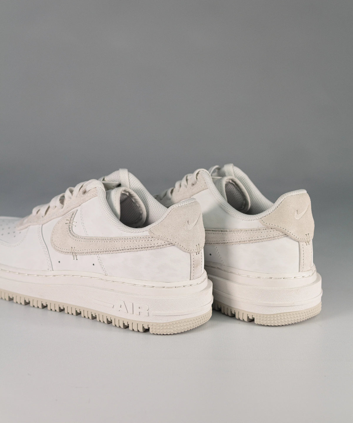 Nike Air Force 1 Luxe Summit White