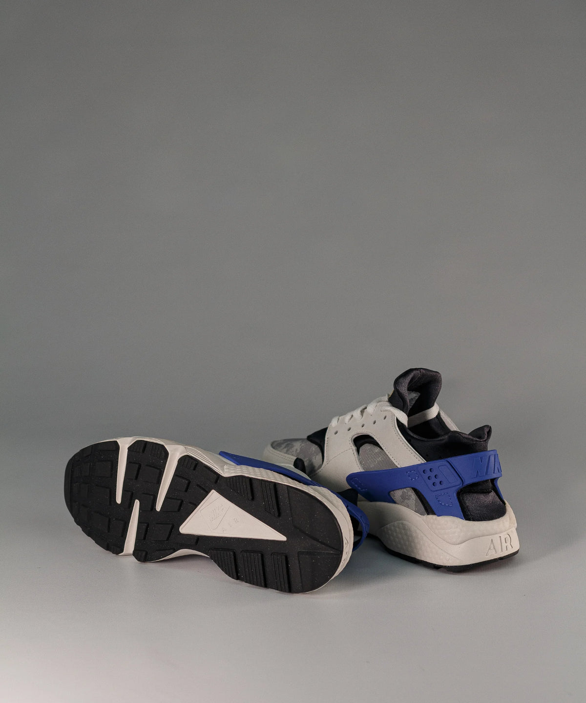 Nike Air Huarache Social FC Premium