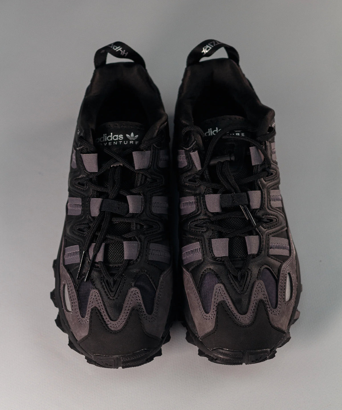 Чорно-сірий Adidas Hyperturf