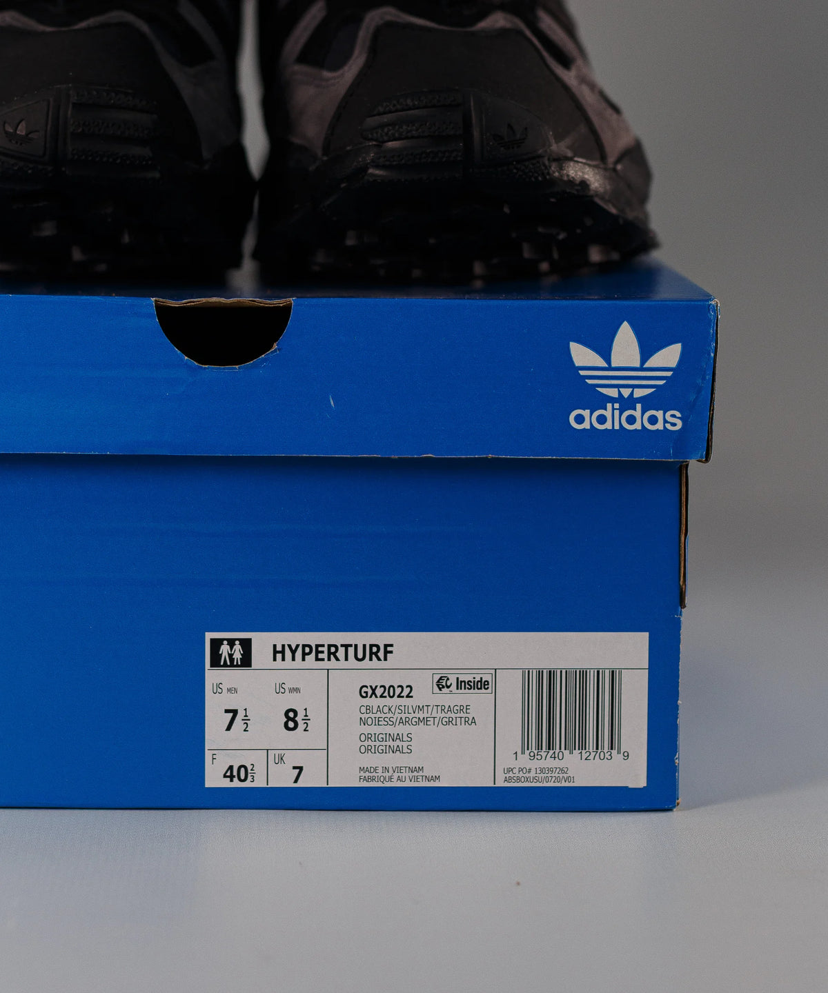 Чорно-сірий Adidas Hyperturf