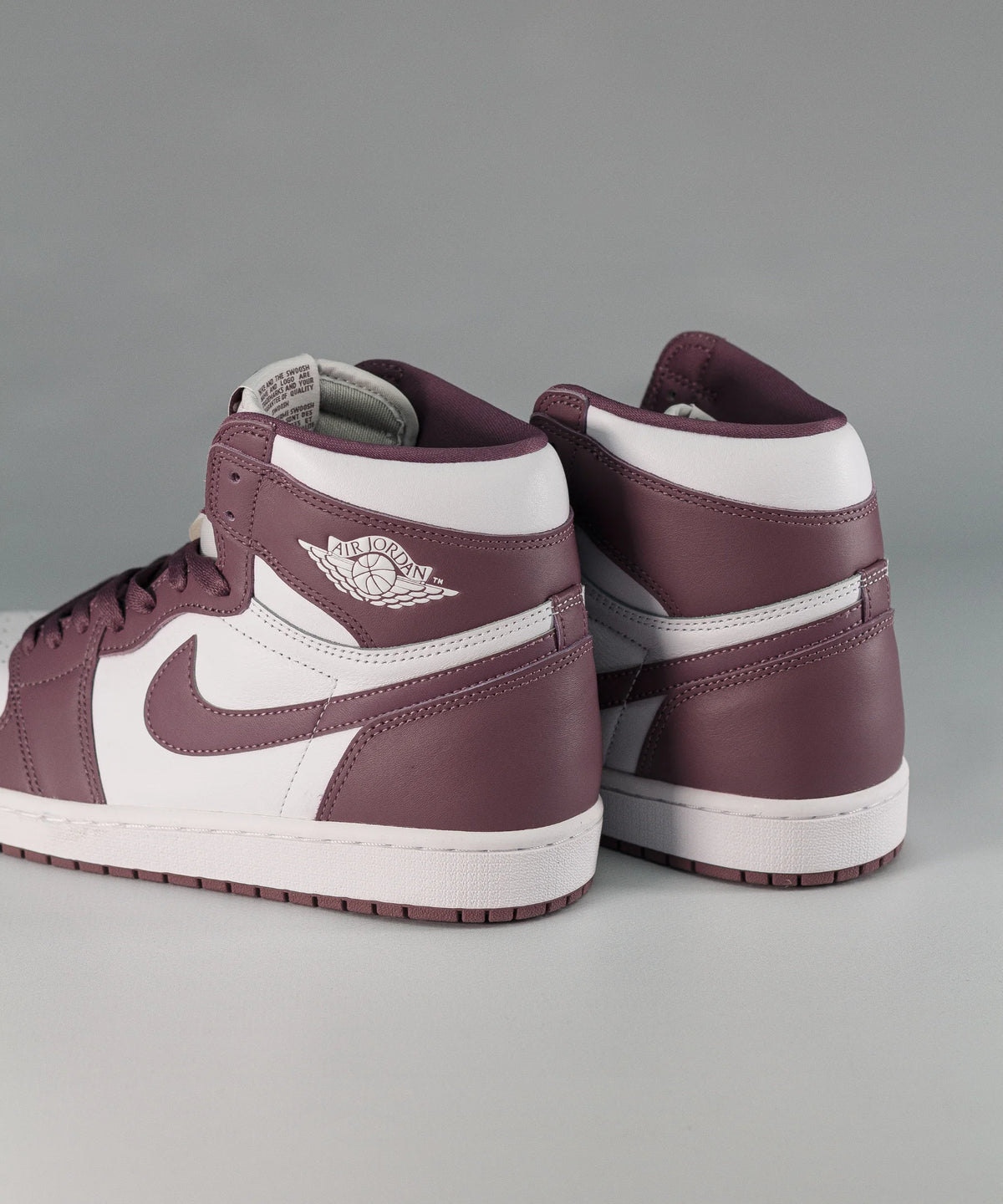 Nike Air Jordan 1 Retro High OG Mauve