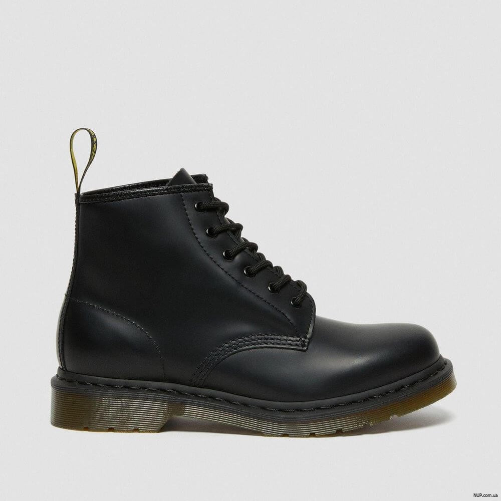 Dr. Martens 101 Smooth Black 6 Eye Boots