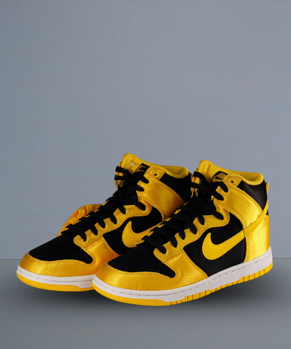 Nike Dunk High Satin Goldenrod Wms