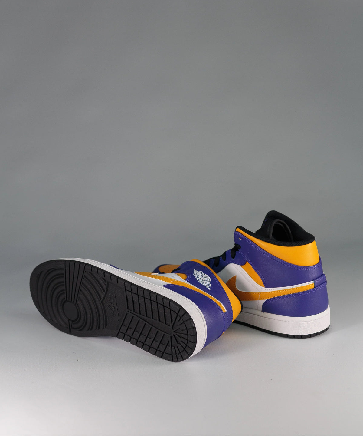 Nike Air Jordan 1 Mid Lakers