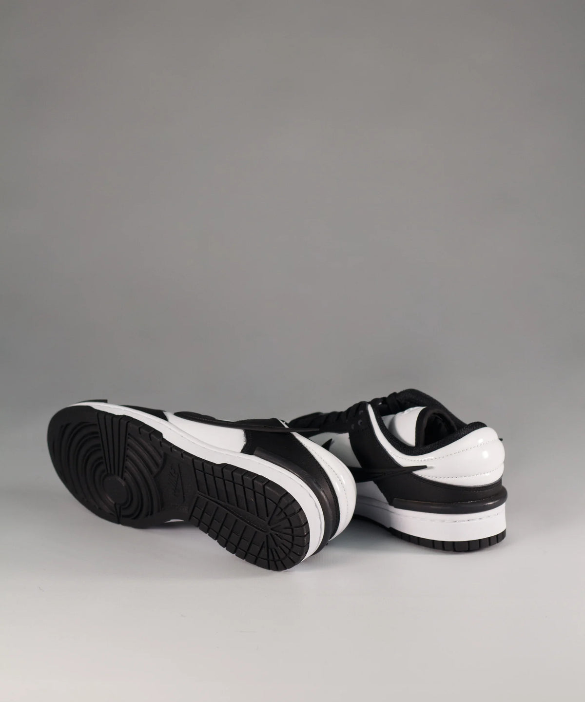 Nike Dunk Low Twist Panda Wms