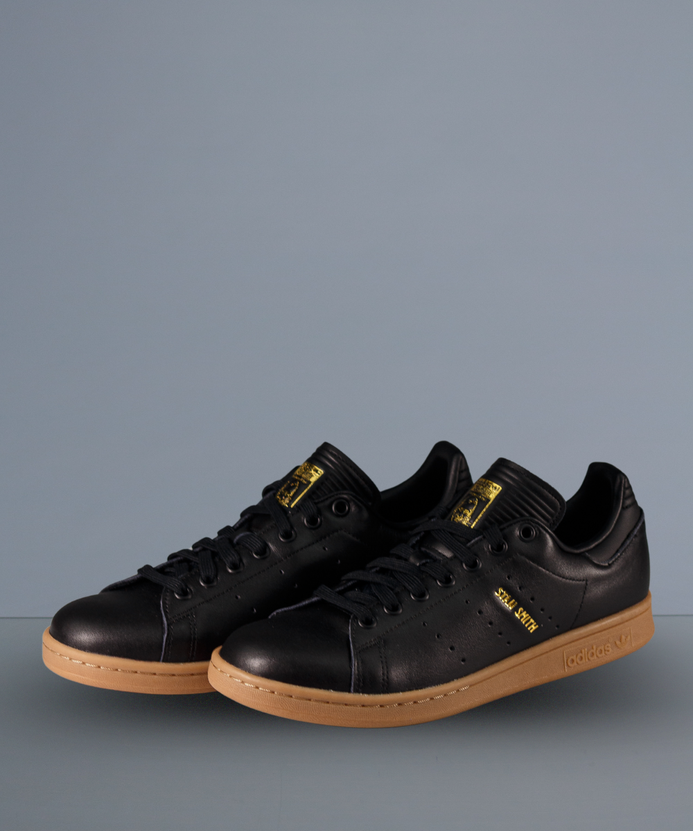 Adidas Stan Smith Black Gum
