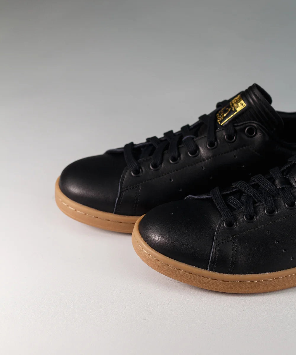 Adidas Stan Smith Black Gum