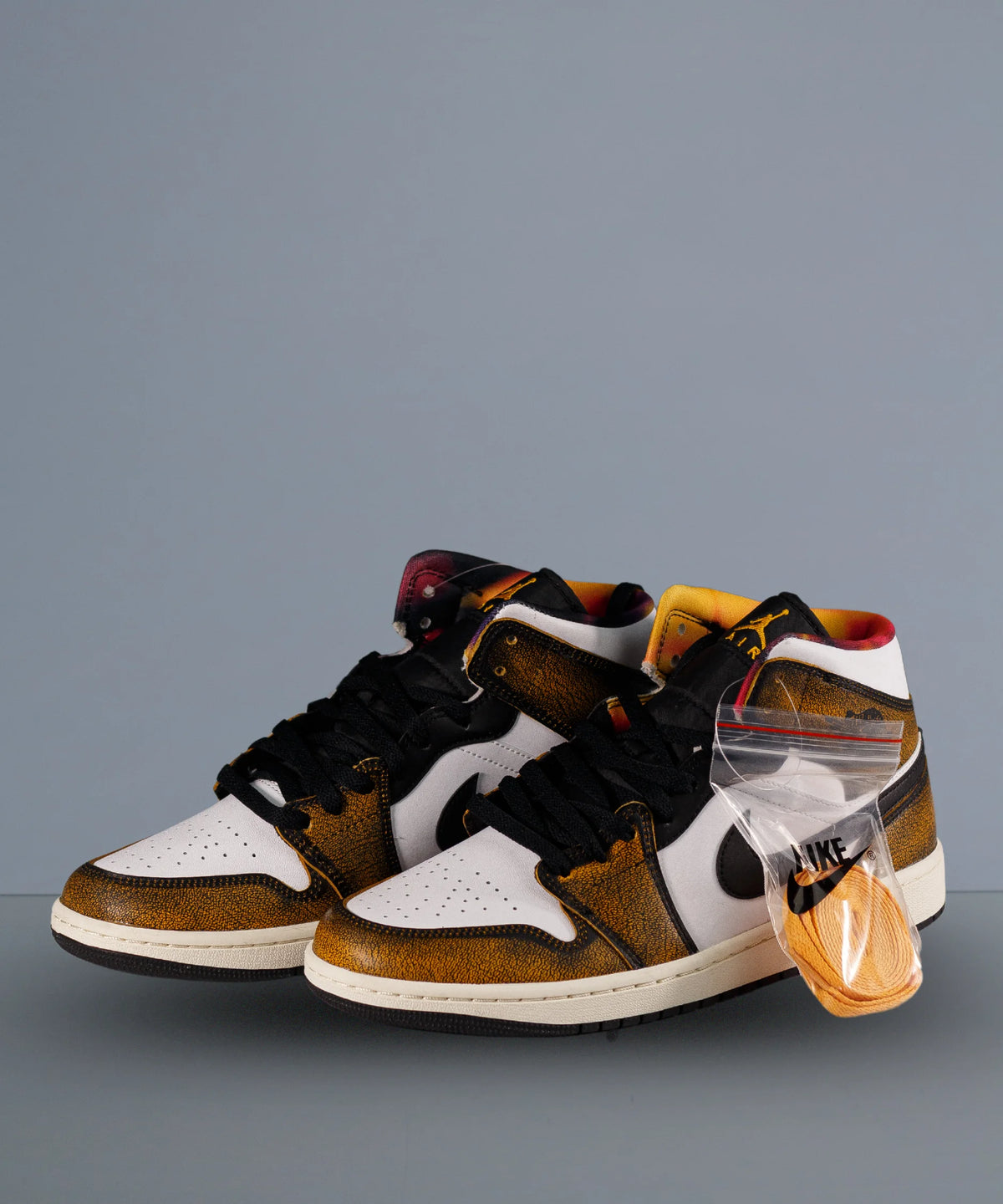 Nike Air Jordan 1 Mid SE Wear-Away