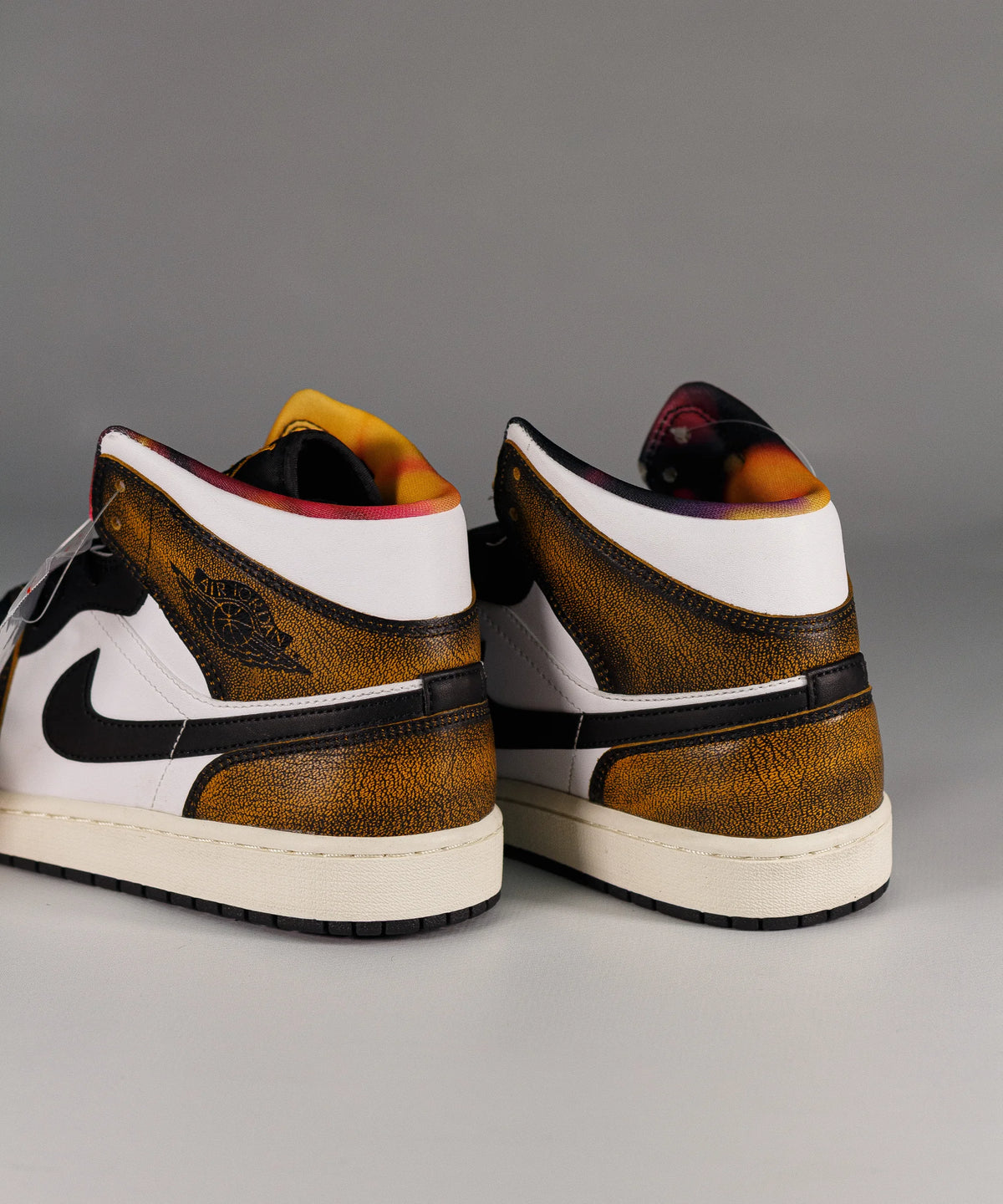 Nike Air Jordan 1 Mid SE Wear-Away