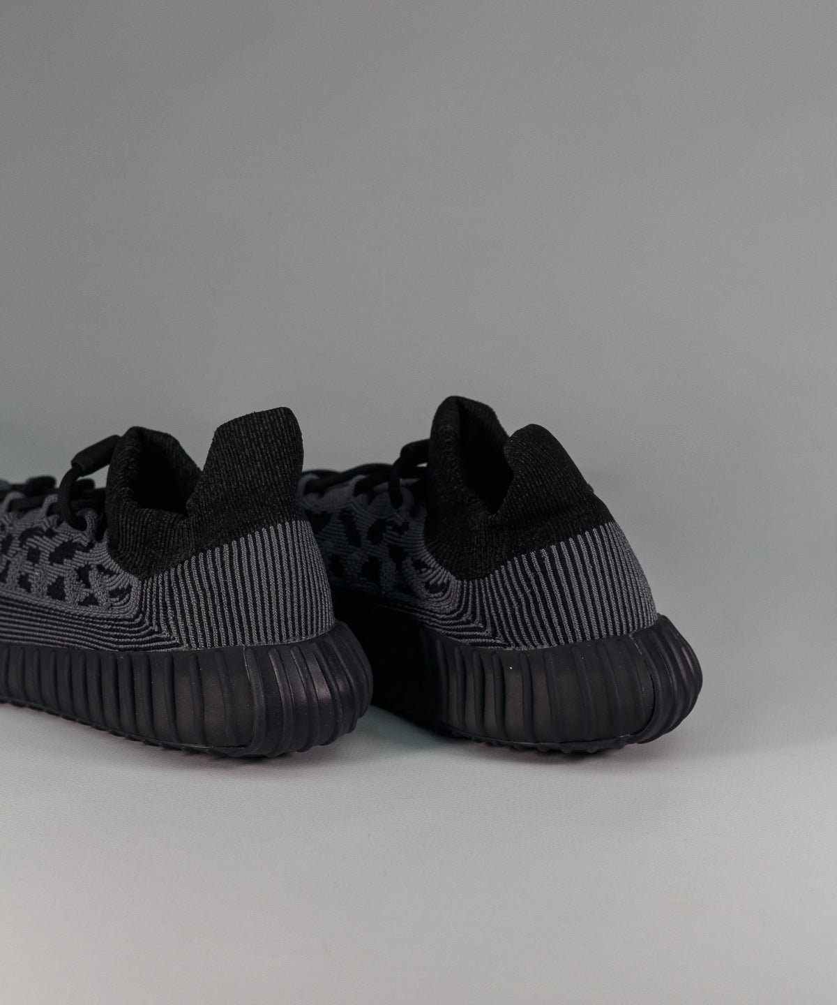 Adidas Yeezy 350v2 CMPCT Black & Grey