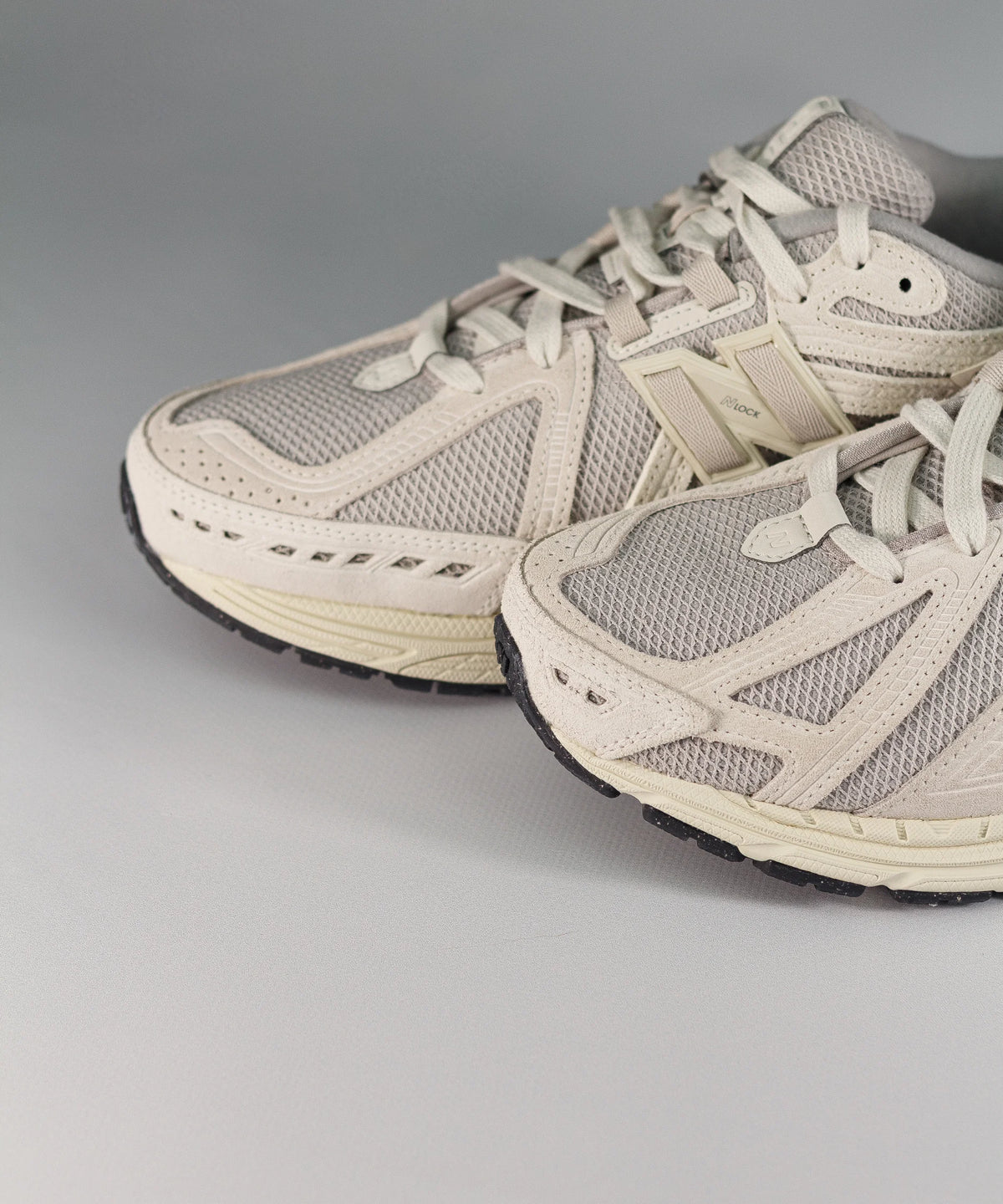 New Balance 1906F Linen Cloud Grey