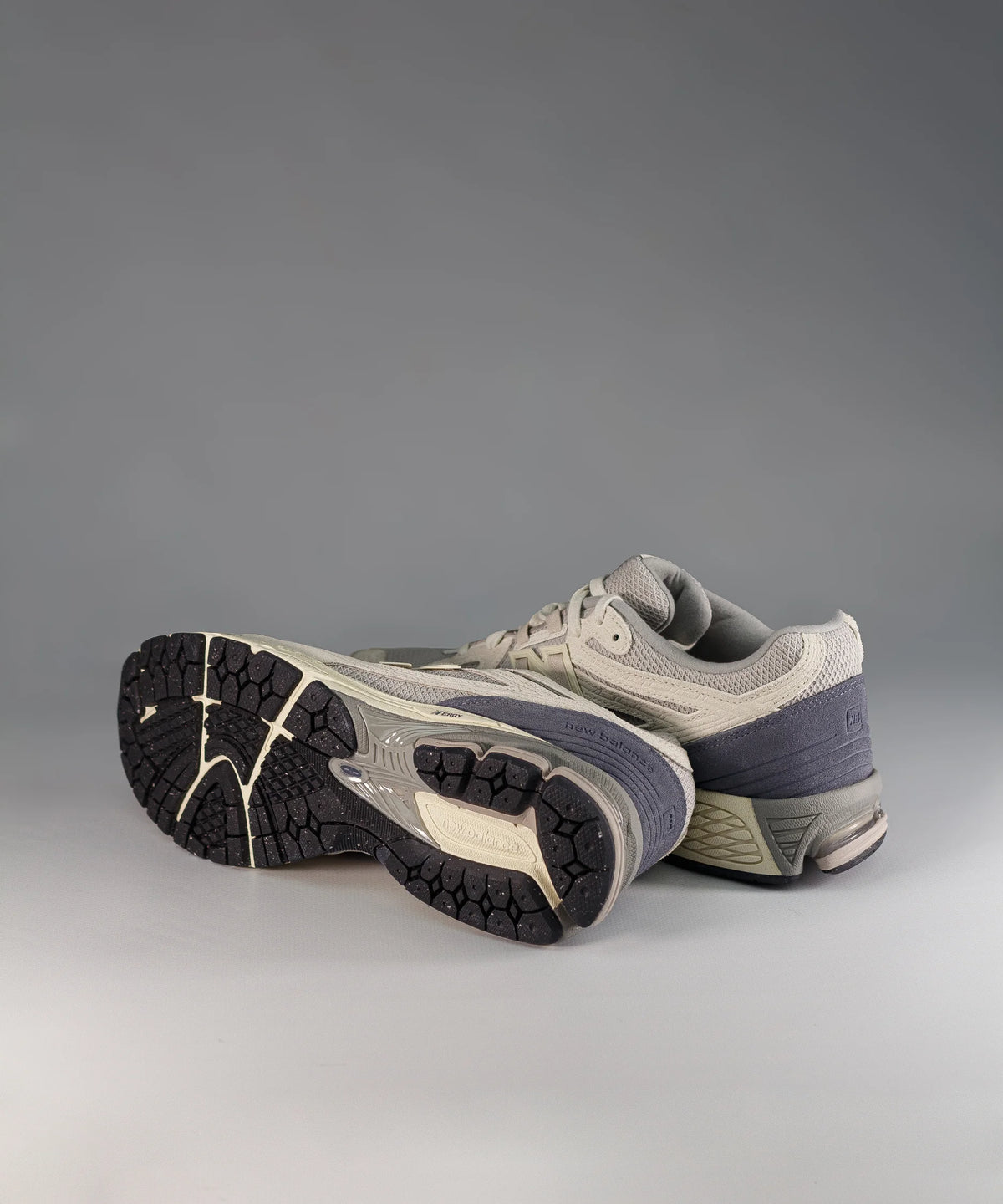 New Balance 1906F Linen Cloud Grey