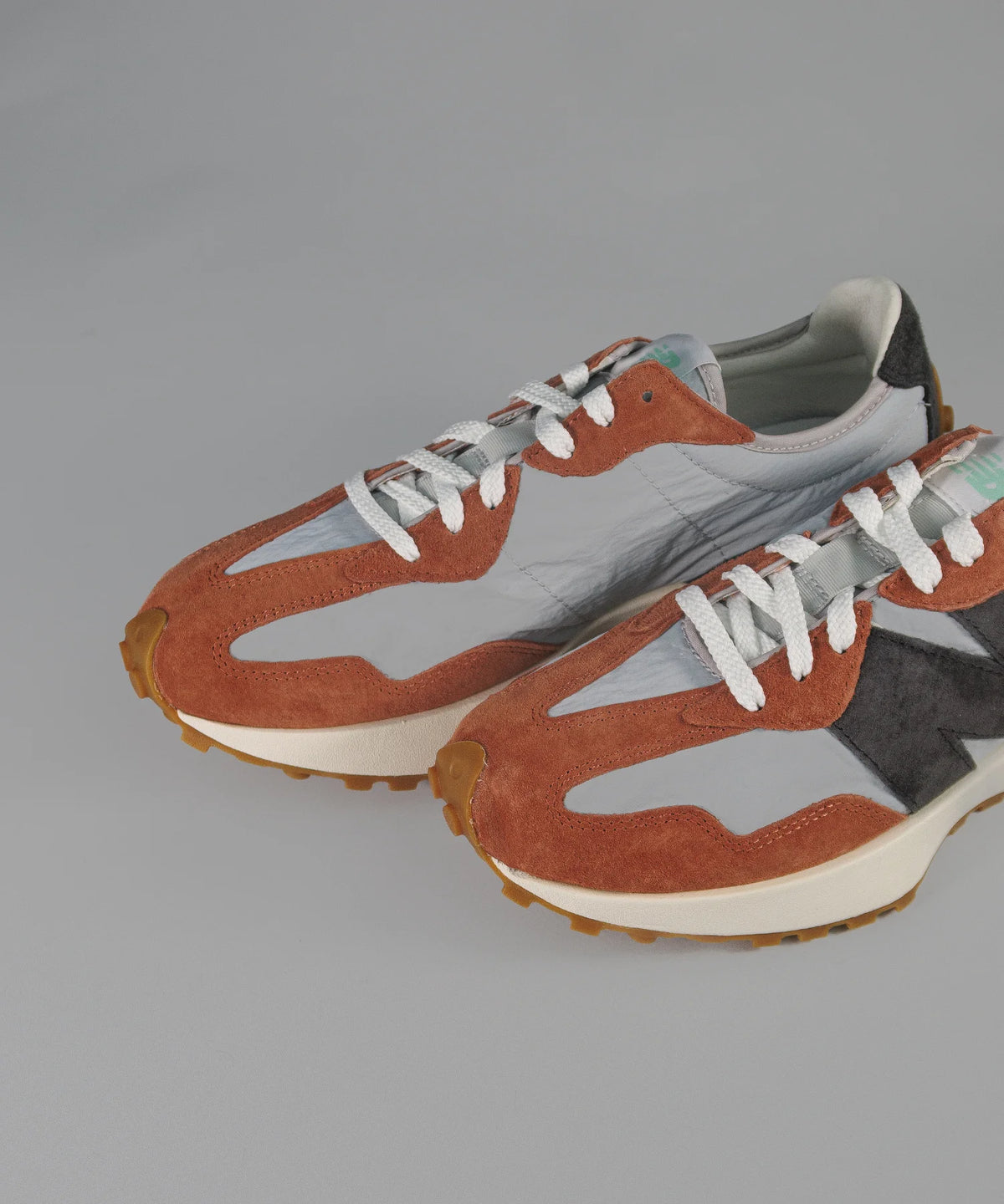 New Balance 327 оранжево-сірий
