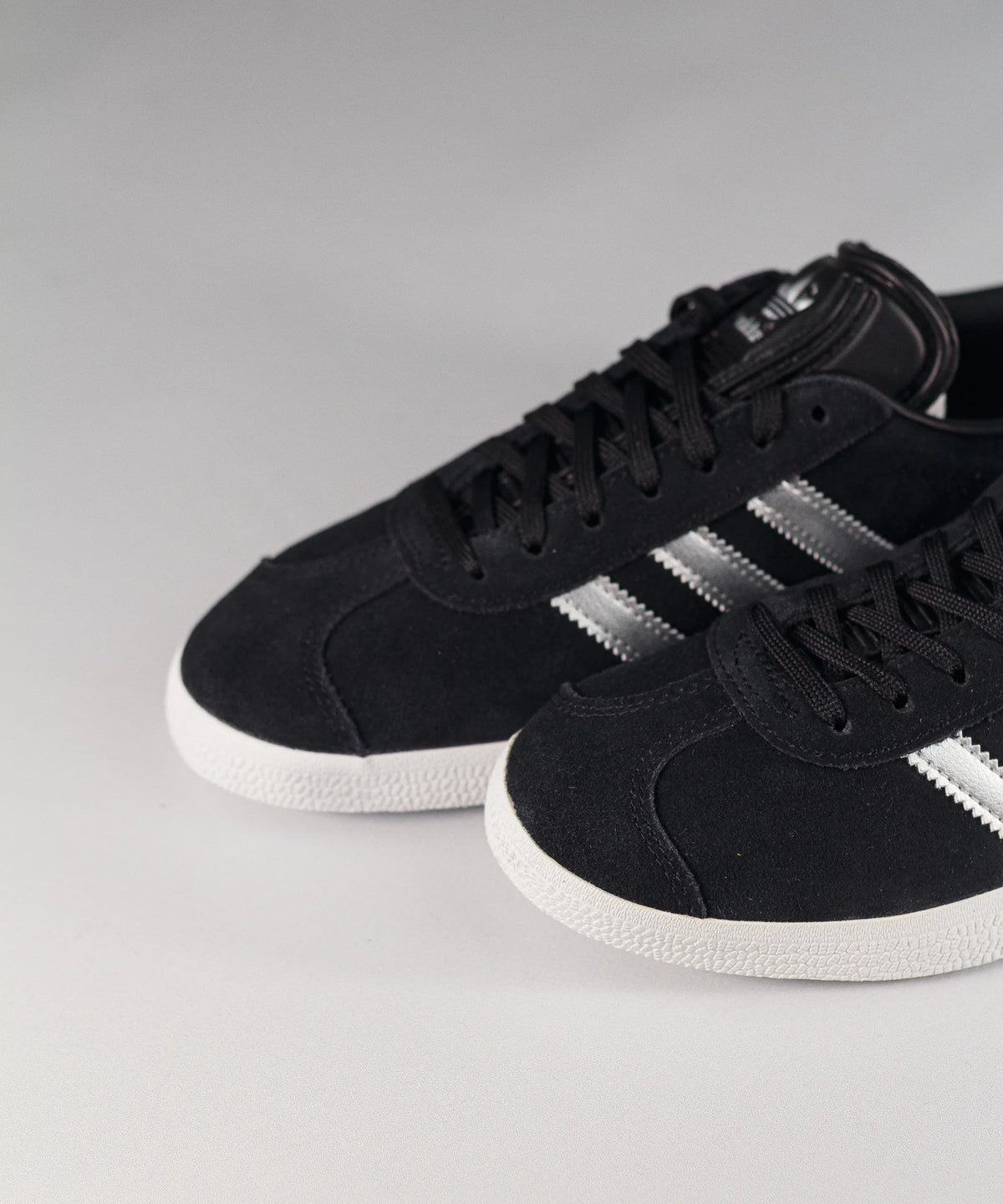 Adidas Originals Gazelle Black & Silver Wms