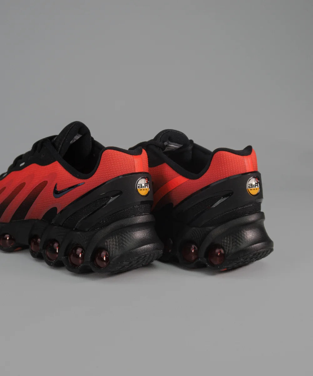 Nike Air Max DN8 Bred Fire