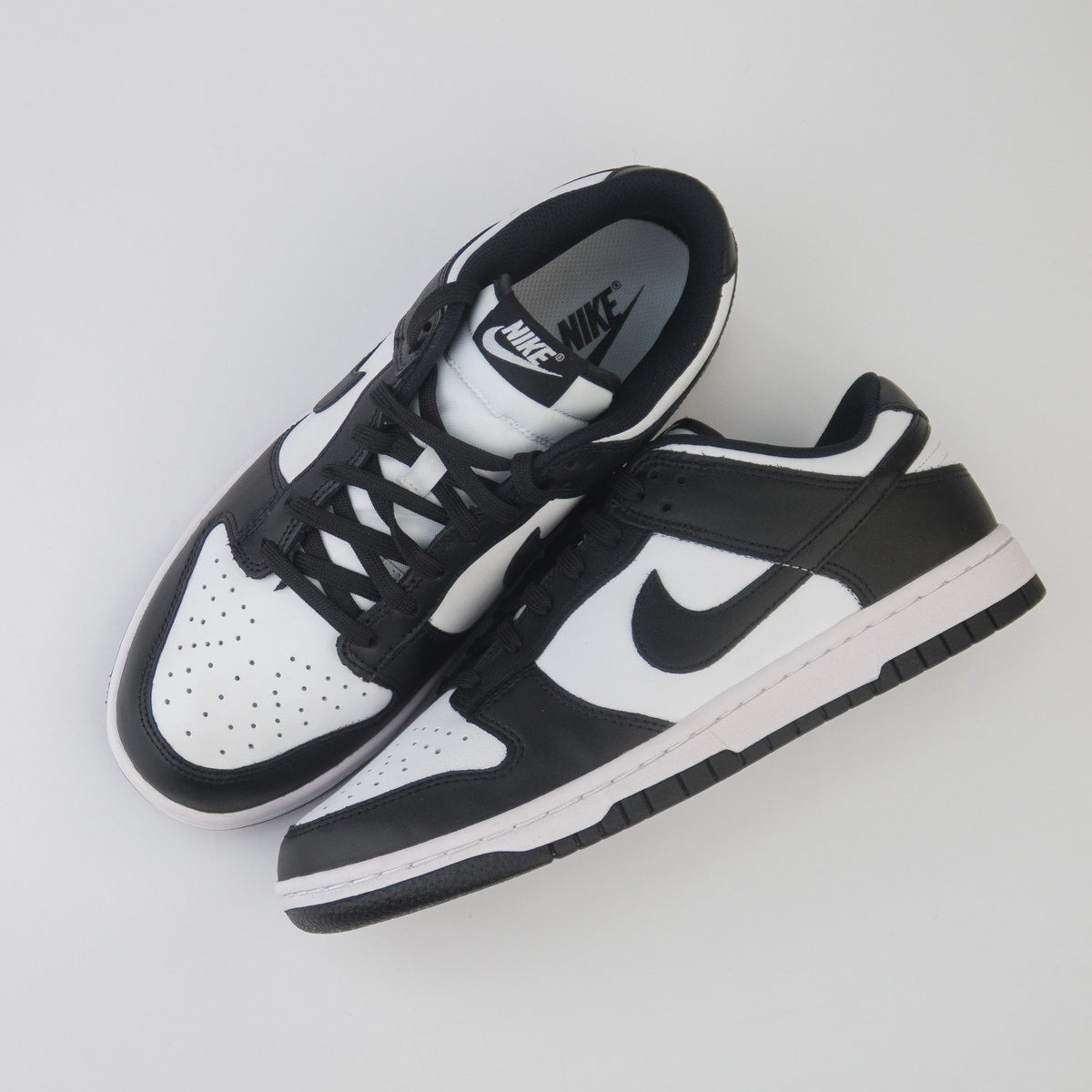 Nike Dunk Low Retro Classic White Black Panda Wms