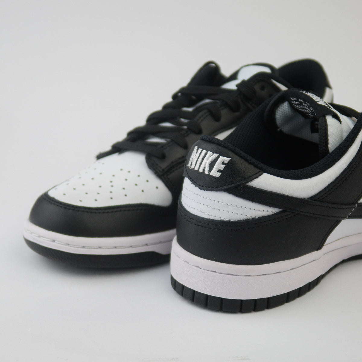 Nike Dunk Low Retro Classic White Black Panda Wms