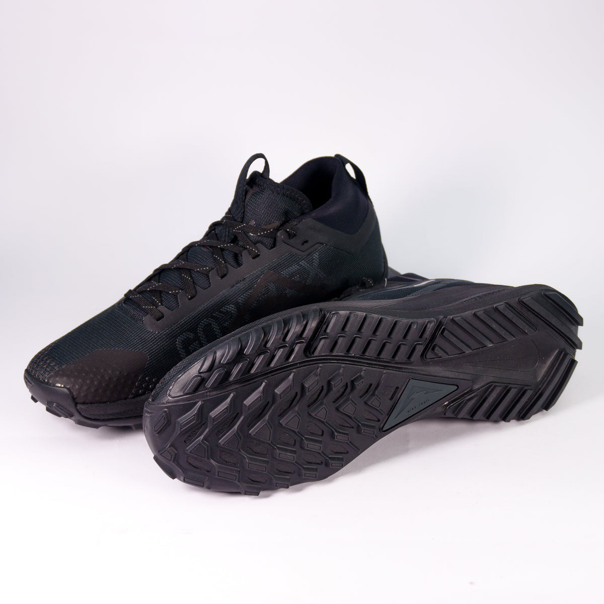 Трекова підошва Nike React Pegasus Trail 4 GORE-TEX з глибоким протектором для бездоріжжя