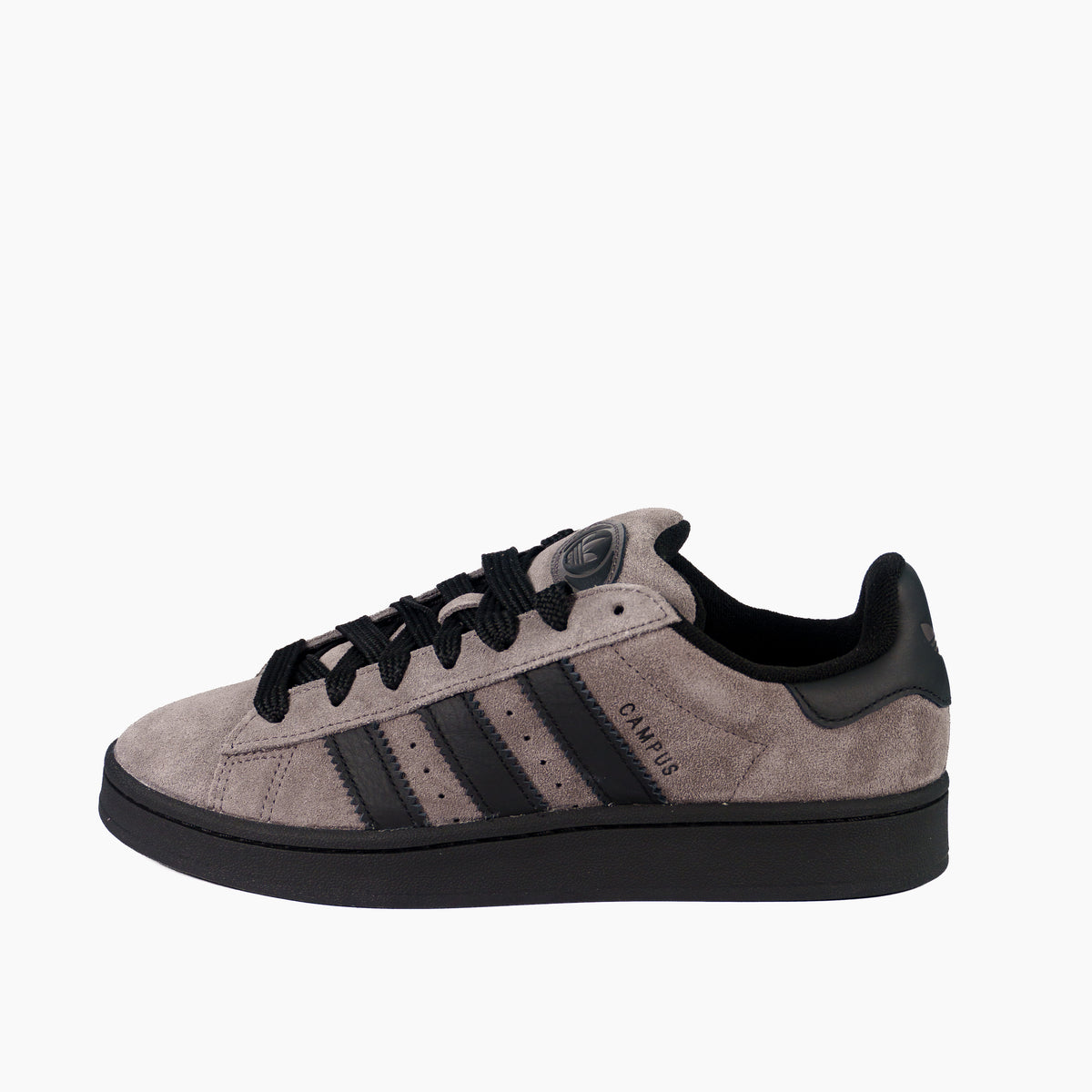 Adidas Campus 00s Charcoal Core Black Grey — бічний профіль на чорній підошві