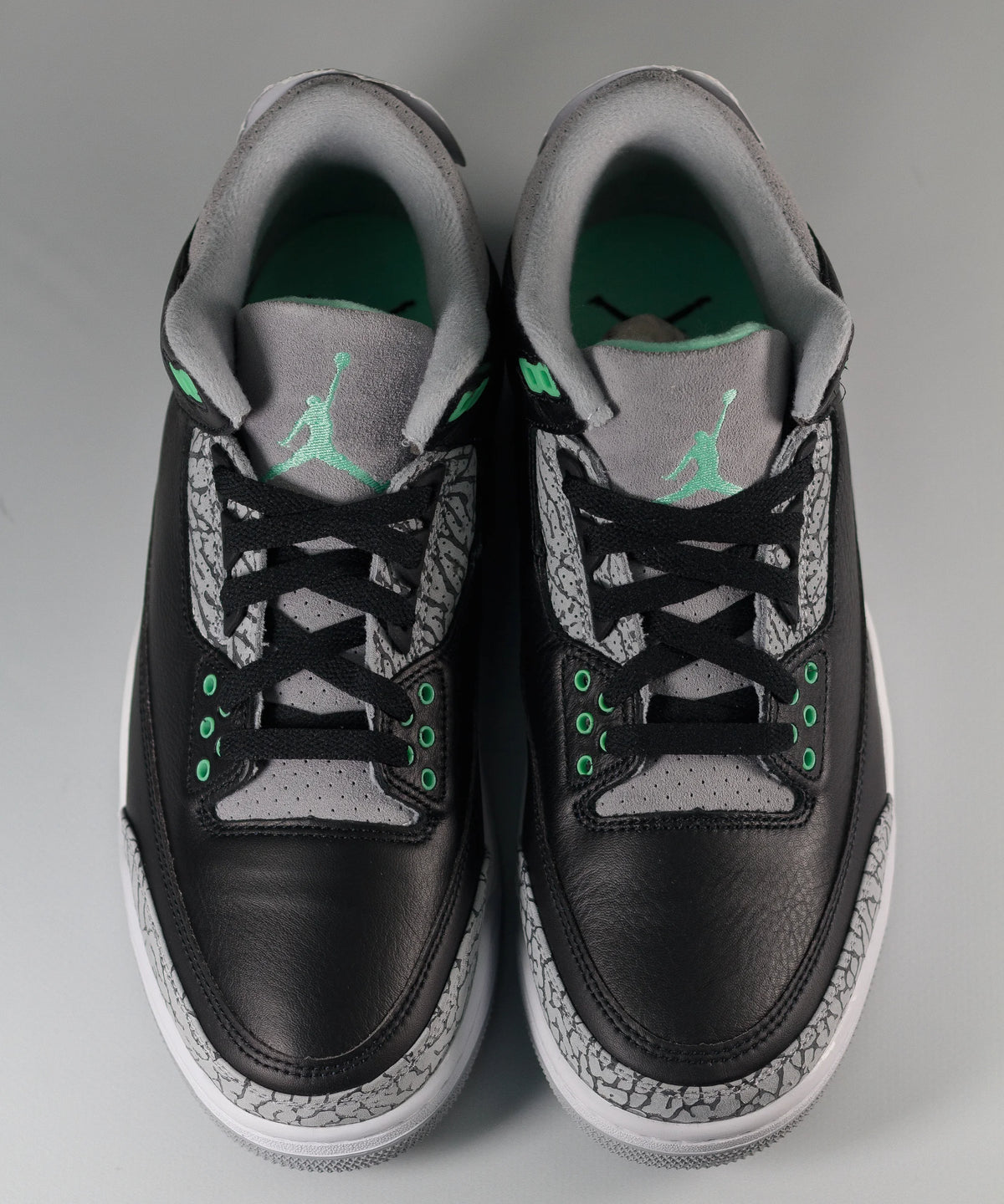 Nike Air Jordan 3 Retro Green Glow