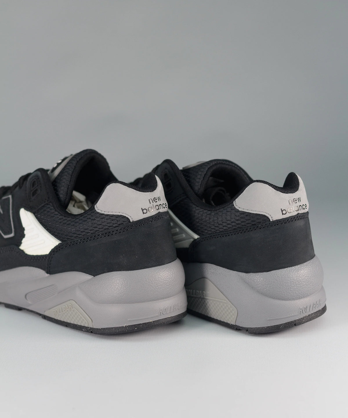 New Balance 580 Black & Grey