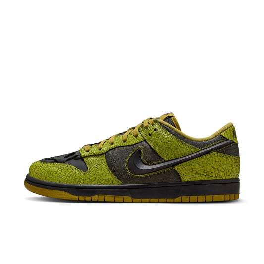Nike Dunk Low Retro Halloween Skull