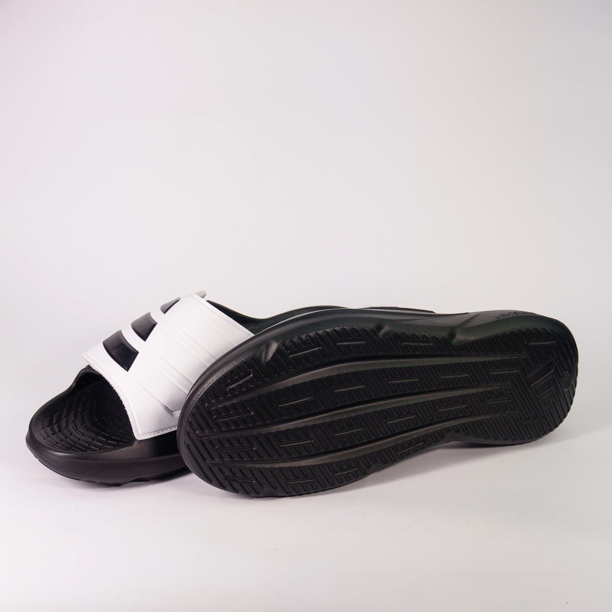 Тапочки Adidas Lightblaze Slides Black & White
