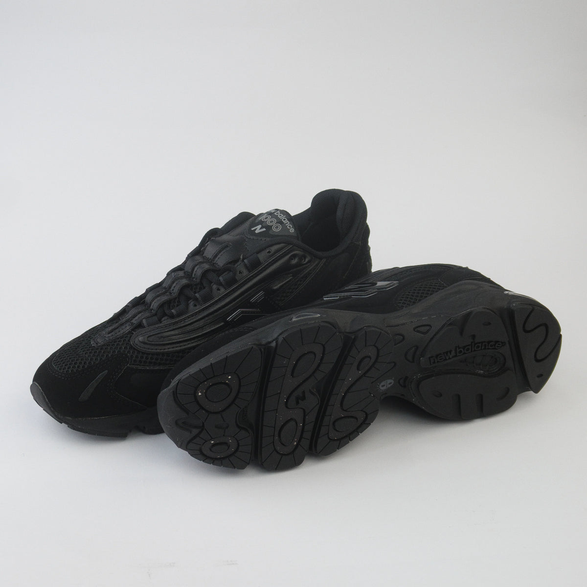 New Balance 1000 Full Black
