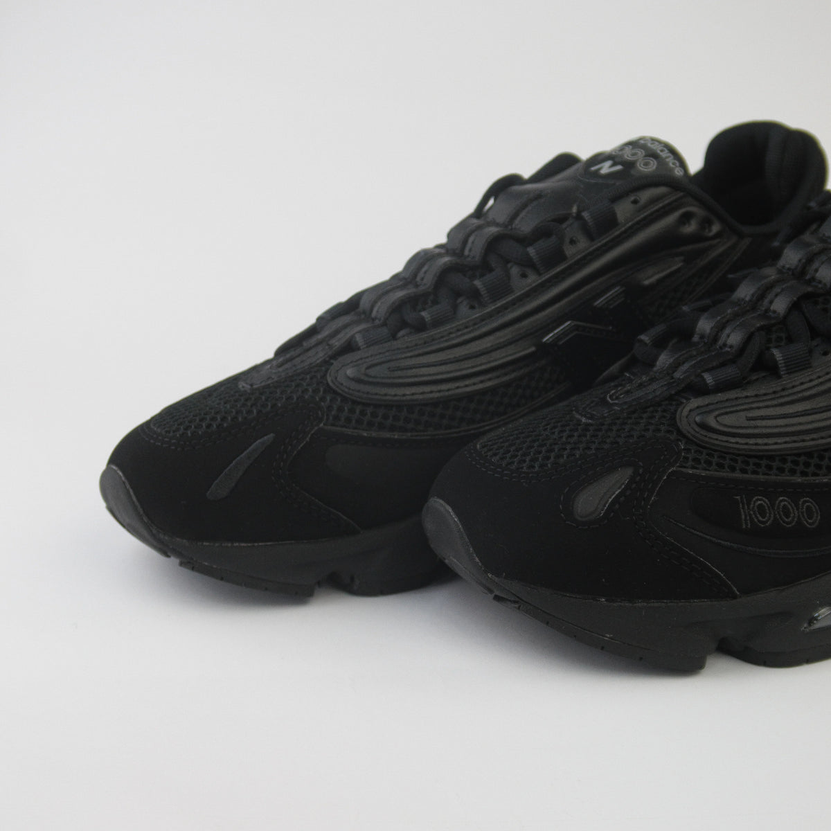 New Balance 1000 Full Black