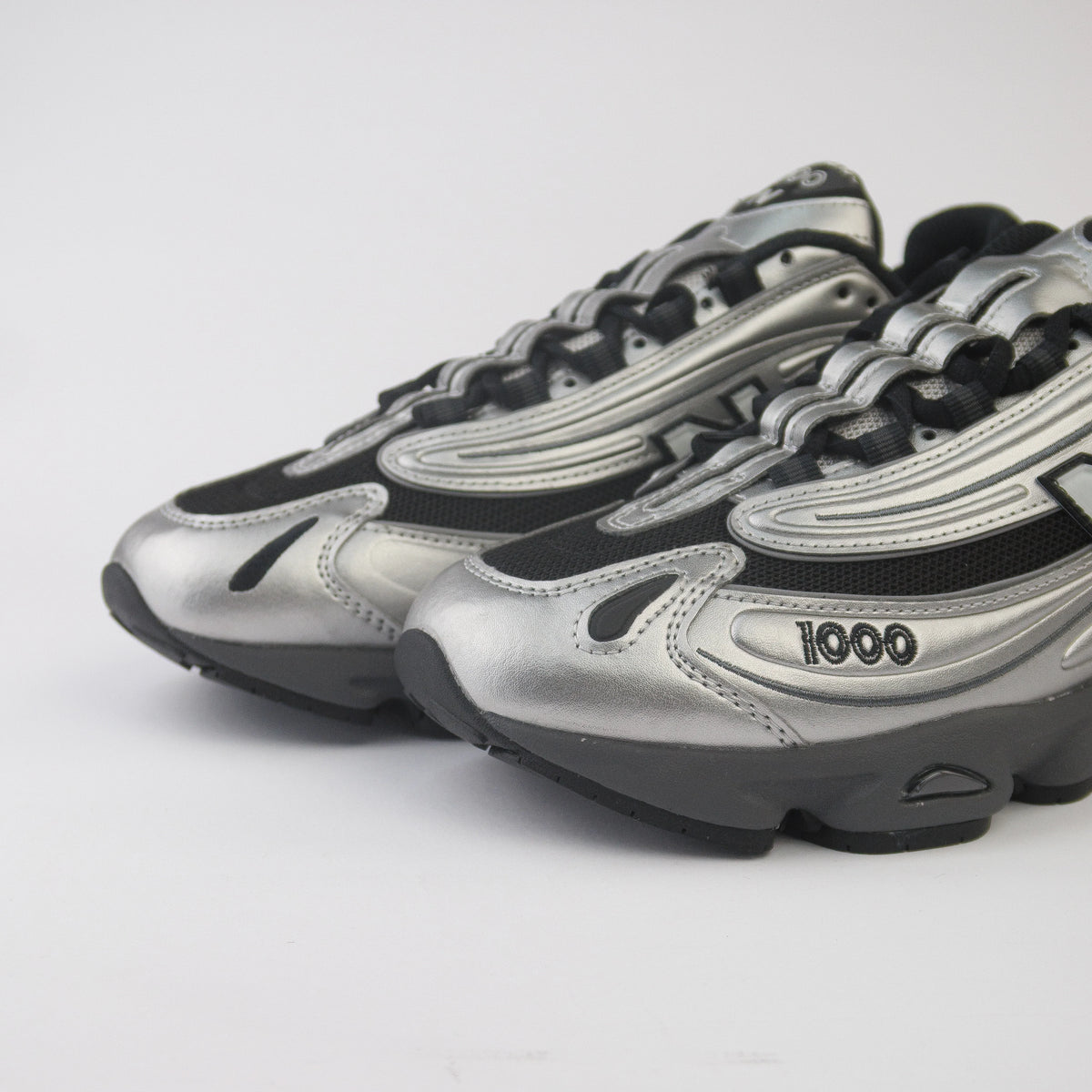 New Balance 1000 Silver Metallic Black